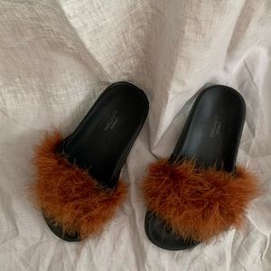 fluffy urban outfitters slides